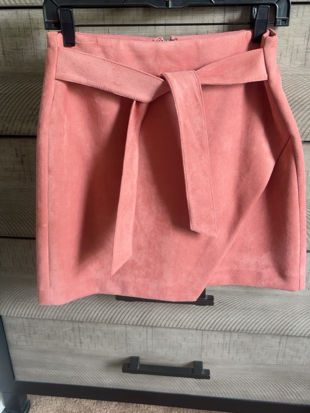 LOFT Faux Suede Tie Waist Mini Skirt Pink Size 0 - Picture 2 of 6